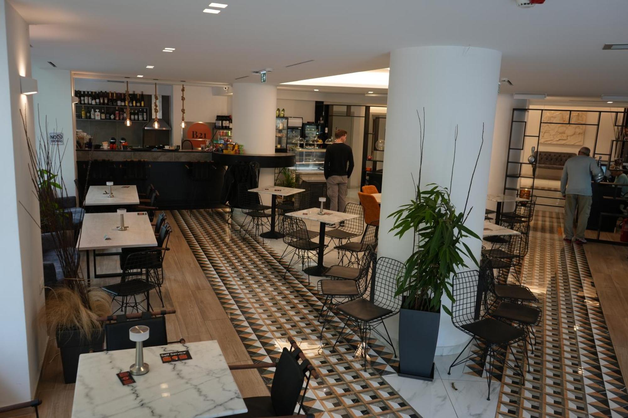 B21residence Hotel